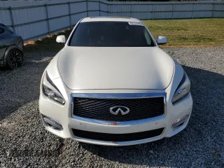 2016 Infiniti Q70 z VIN JN1BY1PP3GM631356, wystawiony jako Copart lot #49337675 z przebiegiem 105 540 mil mil oraz Szkoda całkowita • Salvage title. Historia ofert i sprzedaży dostępna na DreamBid. Obrazek 5.