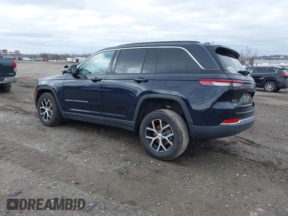 2024 Jeep Grand Cherokee Limited with VIN 1C4RJHBG2RC200659, listed as a IAAI auction lot 41806655 with 7,389 mi miles and . Bid and sale history available at DreamBid. Image 3.
