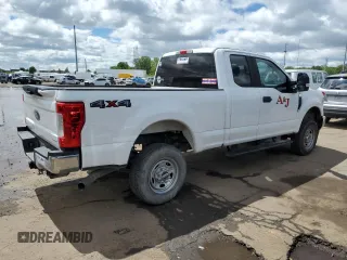 2017 Ford F-250 XLT with VIN 1FT7X2B66HEF21018, listed as a Copart auction lot 57916705 with 99,491 mi miles and Clean title. Bid and sale history available at DreamBid. Image 3.