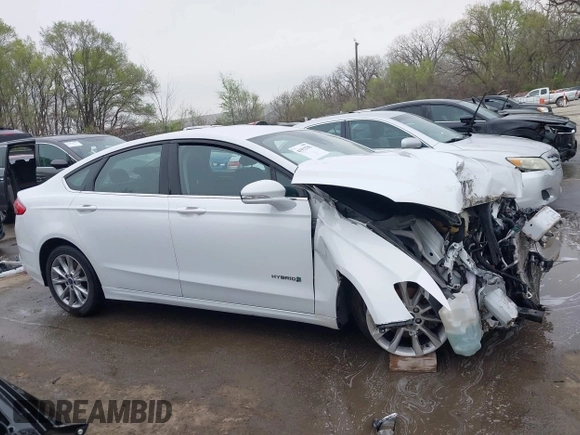 2017 Ford Fusion Hybrid SE with VIN 3FA6P0LU1HR301107, listed as a IAAI auction lot 41932701 with 177,983 mi miles and . Bid and sale history available at DreamBid. Image 12.