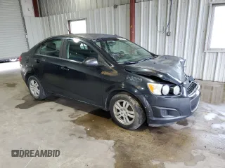 2014 Chevrolet Sonic LT z VIN 1G1JC5SH1E4118997, wystawiony jako Copart lot #70792334 z przebiegiem 166 691 mil mil oraz Szkoda całkowita • Salvage title. Historia ofert i sprzedaży dostępna na DreamBid. Obrazek 4.