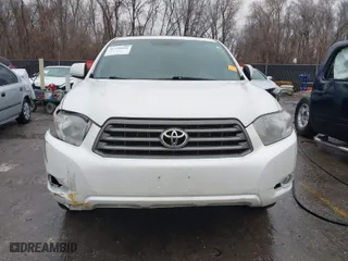 2010 Toyota Highlander SE with VIN 5TDJK3EH2AS010476, listed as a IAAI auction lot 41478894 with 268,632 mi miles. Bid and sale history available at carsss.com. Image 12.