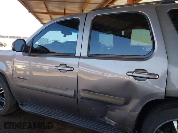 2007 GMC Yukon SLT with VIN 1GKFC13J87R216779, listed as a IAAI auction lot 41472867 with 200,754 mi miles. Bid and sale history available at carsss.com. Image 14.
