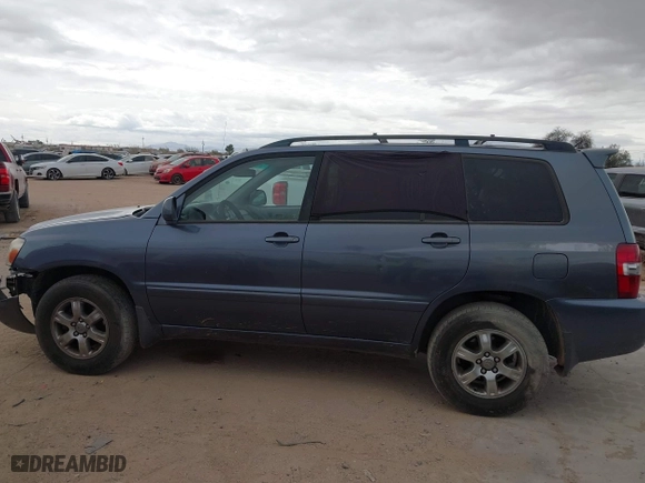 2007 Toyota Highlander with VIN JTEHP21A570190188, listed as a IAAI auction lot 41665640 with 328,585 mi miles. Bid and sale history available at carsss.com. Image 15.