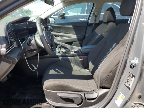 2025 Hyundai Elantra SEL Convenience with VIN KMHLS4DG3SU905006, listed as a Copart auction lot 51754915 with 10,054 mi miles and Clean Title. Bid and sale history available at DreamBid. Image 7.