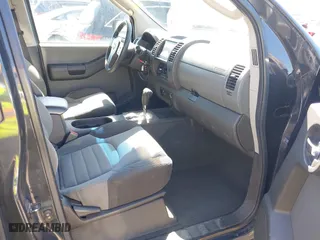 2006 Nissan Xterra X with VIN 5N1AN08W16C547800, listed as a IAAI auction lot 41884473 with 195,921 mi miles. Bid and sale history available at carsss.com. Image 5.