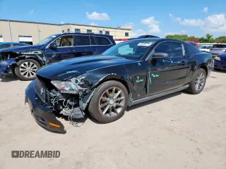 2012 Ford Mustang Premium z VIN 1ZVBP8AM3C5214411, wystawiony jako Copart lot #64656115 z przebiegiem 129 732 mil mil oraz Szkoda całkowita • Salvage title. Historia ofert i sprzedaży dostępna na DreamBid. Obrazek 1.