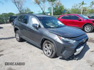 2022 Toyota RAV4 XLE with VIN 2T3W1RFV5NW202544, listed as a IAAI auction lot 42295293 with 60,759 mi miles and . Bid and sale history available at DreamBid. Image 1.