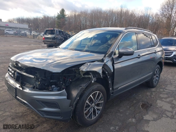 2020 Volkswagen Tiguan SE with VIN 3VV2B7AX8LM129274, listed as a IAAI auction lot 41214900 with 18,655 mi miles. Bid and sale history available at carsss.com. Image 17.