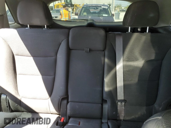 2014 Kia Sorento LX with VIN 5XYKT4A67EG428336, listed as a Copart auction lot 53906355 with 260,530 mi miles and Clean Title. Bid and sale history available at carsss.com. Image 10.