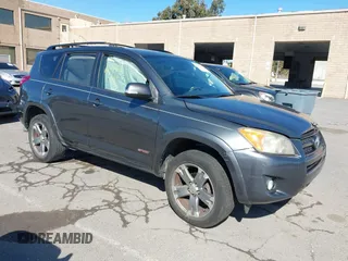 2010 Toyota RAV4 Sport с VIN JTMWF4DV9A5028213, выставлен на аукционе IAAI как лот 41651153 с пробегом 163 757 миль миль и . История ставок и продаж доступна на DreamBid. Изображение 1.