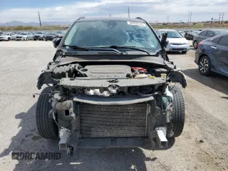 2021 Jeep Compass Limited with VIN 3C4NJCCBXMT559422, listed as a Copart auction lot 56952545 with 135,697 mi miles and Salvage title. Bid and sale history available at DreamBid. Image 5.