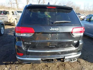 2014 Jeep Grand Cherokee Summit с VIN 1C4RJFJGXEC528136, выставлен на аукционе IAAI как лот 41707972 с пробегом 131 402 миль миль и . История ставок и продаж доступна на DreamBid. Изображение 16.