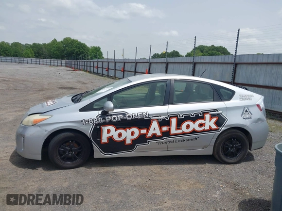 2013 Toyota Prius One z VIN JTDKN3DU3D5704663, wystawiony jako IAAI lot #42270987 z przebiegiem 169 353 mil mil oraz . Historia ofert i sprzedaży dostępna na DreamBid. Obrazek 14.
