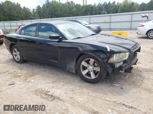 2013 Dodge Charger SE z VIN 2C3CDXBG3DH625499, wystawiony jako Copart lot #56881555 z przebiegiem 182 389 mil mil oraz Szkody całkowita. Historia ofert i sprzedaży dostępna na DreamBid. Obrazek 4.