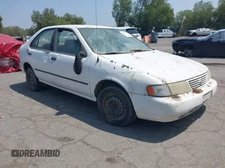1996 Nissan Sentra XE z VIN 1N4AB41D3TC716326, wystawiony jako IAAI lot #42455181 z przebiegiem 235 076 mil mil oraz . Historia ofert i sprzedaży dostępna na DreamBid. Obrazek 1.