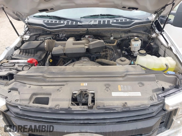 2019 Ford Super Duty F-250 SRW XL with VIN 1FT7W2A62KED47573, listed as a IAAI auction lot 42101066 with 26,075 mi miles. Bid and sale history available at carsss.com. Image 10.