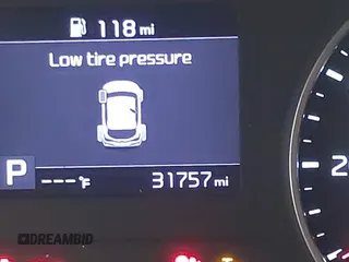 2021 Kia Seltos S z VIN KNDEUCAA6M7117095, wystawiony jako IAAI lot #41995149 z przebiegiem 31 757 mil mil oraz . Historia ofert i sprzedaży dostępna na DreamBid. Obrazek 16.