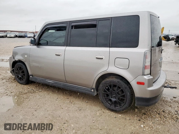 2005 Scion xB z VIN JTLKT324650211104, wystawiony jako Copart lot #55866455 z przebiegiem 210 908 mil mil oraz Szkoda całkowita • Salvage title. Historia ofert i sprzedaży dostępna na DreamBid. Obrazek 2.