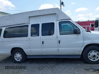 2011 Ford Econoline Passenger XL с VIN 1FBSS3BL2BDB39140, выставлен на аукционе IAAI как лот 42519630 с пробегом 115 095 миль миль и . История ставок и продаж доступна на DreamBid. Изображение 13.