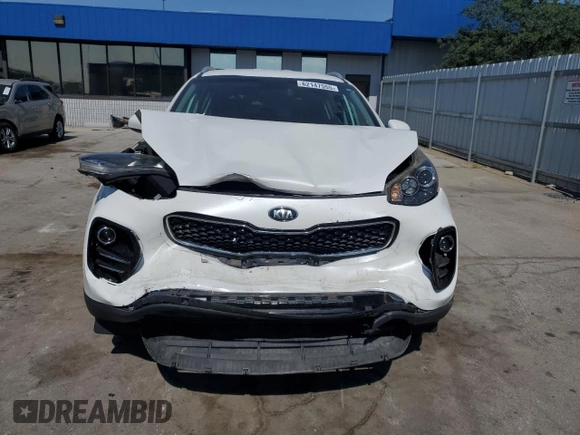 2017 Kia Sportage EX z VIN KNDPNCAC4H7245574, wystawiony jako Copart lot #62147555 z przebiegiem 135 244 mil mil oraz Szkoda całkowita • Salvage title. Historia ofert i sprzedaży dostępna na DreamBid. Obrazek 5.