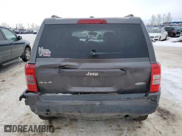 2015 Jeep Patriot North with VIN 1C4NJRAB7FD311725, listed as a Copart auction lot 82647074 with 185,560 mi miles and Salvage Title. Bid and sale history available at carsss.com. Image 6.