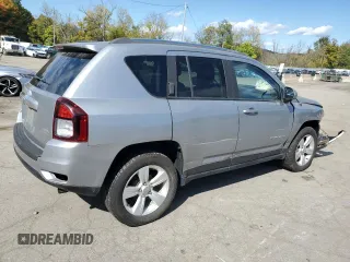 2015 Jeep Compass Latitude with VIN 1C4NJCEB5FD120196, listed as a Copart auction lot 75177614 with 28,889 mi miles and Salvage Title. Bid and sale history available at carsss.com. Image 3.