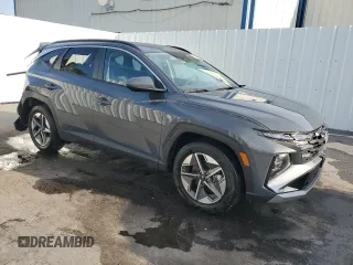 2025 Hyundai Tucson SEL with VIN 5NMJB3DE8SH481267, listed as a Copart auction lot 54500005 with 10,986 mi miles and Salvage Title. Bid and sale history available at DreamBid. Image 4.