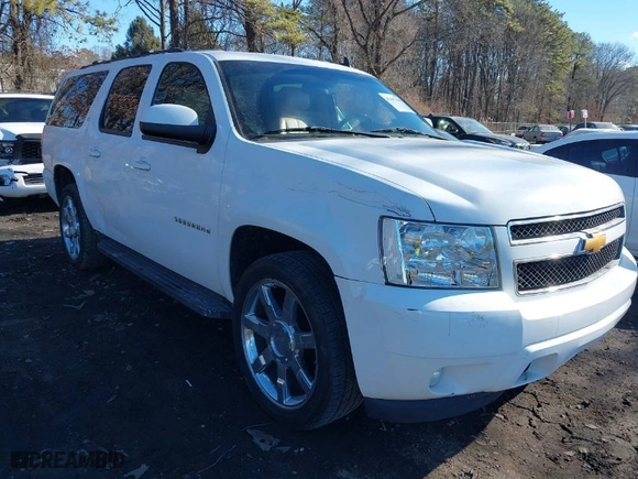2010 Chevrolet Suburban LT with VIN 1GNUKJE36AR132205, listed as a IAAI auction lot 41447650 with 179,151 mi miles. Bid and sale history available at carsss.com. Image 1.