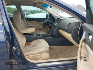 2013 Nissan Maxima S with VIN 1N4AA5APXDC803631, listed as a IAAI auction lot 42168957 with 119,845 mi miles and . Bid and sale history available at DreamBid. Image 5.