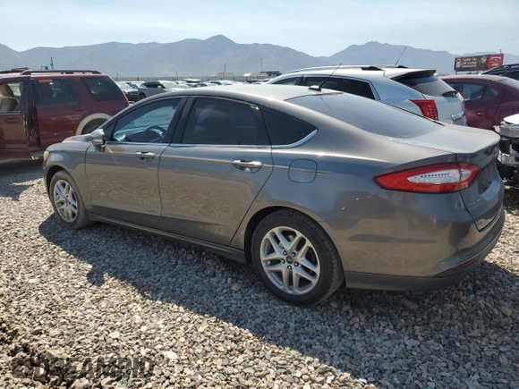 2013 Ford Fusion SE with VIN 3FA6P0H75DR184726, listed as a Copart auction lot 64034765 with 120,705 mi miles and Salvage title. Bid and sale history available at DreamBid. Image 2.