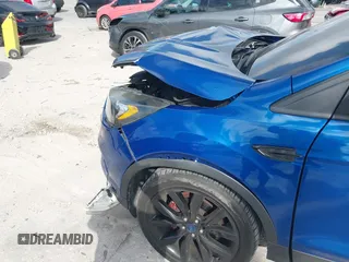 2018 Ford Escape SE z VIN 1FMCU0GD2JUC27271, wystawiony jako IAAI lot #41947047 z przebiegiem 154 672 mil mil oraz . Historia ofert i sprzedaży dostępna na DreamBid. Obrazek 20.