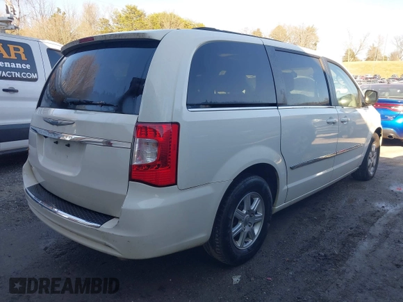 2012 Chrysler Town & Country Touring z VIN 2C4RC1BG2CR423283, wystawiony jako IAAI lot #41659852 z przebiegiem 241 403 mil mil oraz . Historia ofert i sprzedaży dostępna na DreamBid. Obrazek 4.