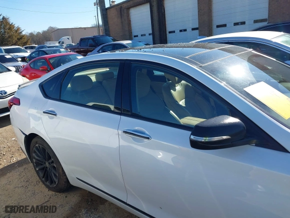 2016 Hyundai Genesis 3.8L with VIN KMHGN4JE6GU126346, listed as a IAAI auction lot 41375161 with 111,932 mi miles. Bid and sale history available at carsss.com. Image 14.