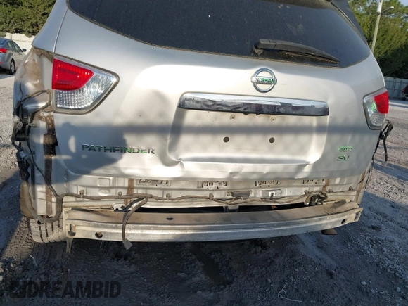 2015 Nissan Pathfinder SV с VIN 5N1AR2MM0FC686224, выставлен на аукционе IAAI как лот 41887640 с пробегом 166 379 миль миль и . История ставок и продаж доступна на DreamBid. Изображение 18.