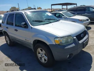 2007 Ford Escape Hybrid с VIN 1FMYU59H17KB68723, выставлен на аукционе IAAI как лот 42828725 с пробегом 264 210 миль миль и . История ставок и продаж доступна на DreamBid. Изображение 1.
