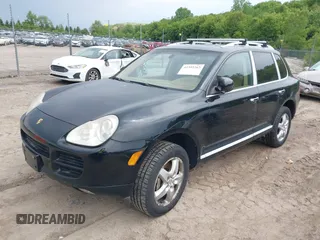 2005 Porsche Cayenne S z VIN WP1AB29PX5LA65808, wystawiony jako IAAI lot #42397267 z przebiegiem 238 084 mil mil oraz . Historia ofert i sprzedaży dostępna na DreamBid. Obrazek 2.