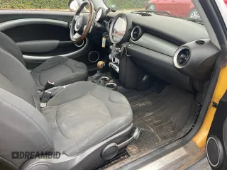2007 MINI Hardtop S with VIN WMWMF73507TL90586, listed as a Copart auction lot 44470675 with 50,695 mi miles and Clean Title. Bid and sale history available at DreamBid. Image 5.