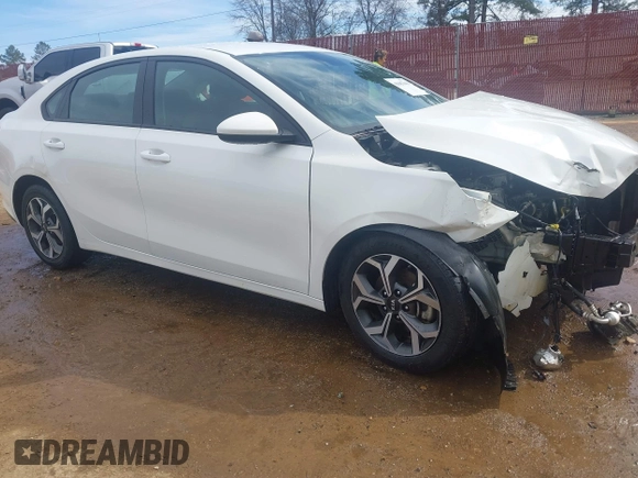 2021 Kia Forte LXS with VIN 3KPF24AD8ME309676, listed as a IAAI auction lot 41687663 with 73,104 mi miles and . Bid and sale history available at carsss.com. Image 1.