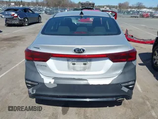 2019 Kia Forte LXS with VIN 3KPF24AD7KE016977, listed as a IAAI auction lot 41802342 with 132,177 mi miles. Bid and sale history available at carsss.com. Image 16.