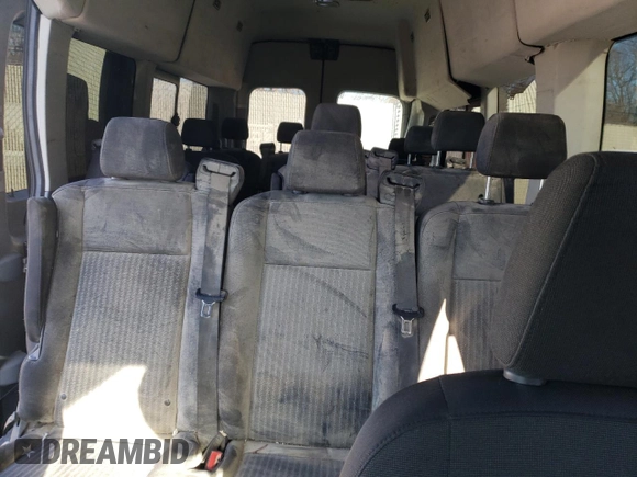 2018 Ford Transit XL z VIN 1FBVU4XGXJKA27026, wystawiony jako Copart lot #85449514 z przebiegiem 142 942 mil mil oraz Szkoda całkowita • Salvage title. Historia ofert i sprzedaży dostępna na DreamBid. Obrazek 10.