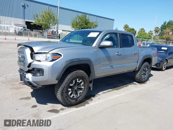 2016 Toyota Tacoma SR5 z VIN 3TMAZ5CNXGM019256, wystawiony jako IAAI lot #42294477 z przebiegiem 123 680 mil mil oraz . Historia ofert i sprzedaży dostępna na DreamBid. Obrazek 17.