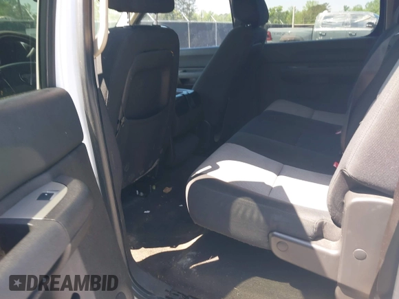 2008 Chevrolet Silverado 1500 Work Truck with VIN 2GCEC13C181132693, listed as a IAAI auction lot 41994372 with 279,032 mi miles and . Bid and sale history available at DreamBid. Image 8.