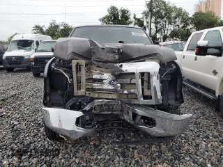 2008 Ford F-350 XL z VIN 1FTWW31R28EA31935, wystawiony jako Copart lot #56000565 z przebiegiem 336 810 mil mil oraz Szkoda całkowita • Salvage title. Historia ofert i sprzedaży dostępna na DreamBid. Obrazek 5.