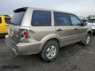 2007 Honda Pilot LX with VIN 5FNYF28197B042611, listed as a Copart auction lot 45709445 with 163,573 mi miles and Salvage Title. Bid and sale history available at carsss.com. Image 3.