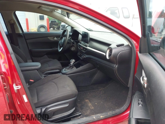 2019 Kia Forte LXS with VIN 3KPF24ADXKE108732, listed as a IAAI auction lot 42310809 with 57,748 mi miles and . Bid and sale history available at DreamBid. Image 5.