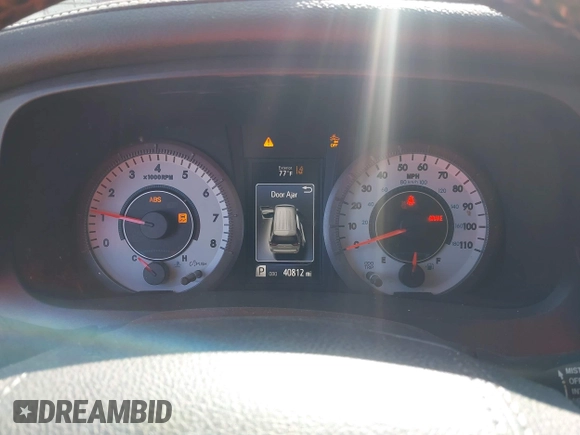 2020 Toyota Sienna SE with VIN 5TDXZ3DC8LS053685, listed as a IAAI auction lot 42304380 with 40,812 mi miles and . Bid and sale history available at DreamBid. Image 7.