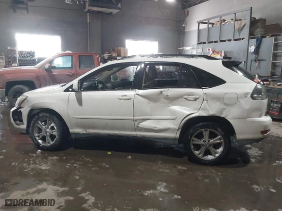 2006 Lexus RX 400h with VIN JTJHW31U760028954, listed as a IAAI auction lot 41581757 with 122,020 mi miles. Bid and sale history available at carsss.com. Image 6.