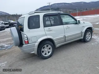 2005 Suzuki Grand Vitara LX with VIN JS3TD62V454200555, listed as a IAAI auction lot 41607081 with 101,552 mi miles. Bid and sale history available at carsss.com. Image 4.