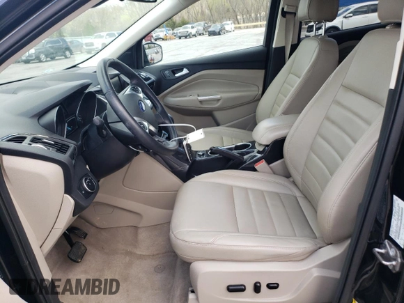 2015 Ford Escape Titanium z VIN 1FMCU0J94FUC07857, wystawiony jako Copart lot #52682825 z przebiegiem 62 100 mil mil oraz Szkoda całkowita • Salvage title. Historia ofert i sprzedaży dostępna na DreamBid. Obrazek 7.